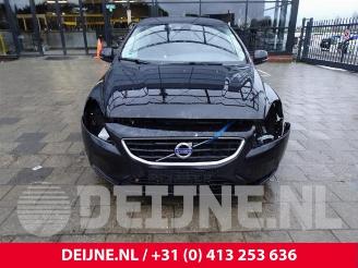 Volvo V-40 V40 (MV), Hatchback 5-drs, 2012 / 2019 1.6 D2 picture 2