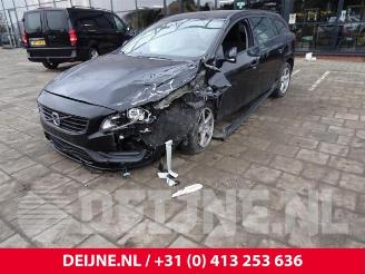 Volvo V-60 V60 I (FW/GW), Combi, 2010 / 2018 2.0 D2 16V picture 3