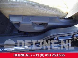 Volvo S-60 S60 I (RS/HV), Sedan, 2000 / 2010 2.4 20V Bi-fuel LPG picture 25