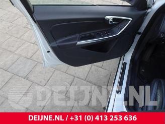 Volvo V-60 V60 I (FW/GW), Combi, 2010 / 2018 1.6 DRIVe picture 24