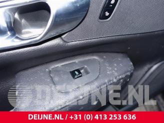 Volvo S-90 S90 II, Sedan, 2016 2.0 T4 16V picture 17