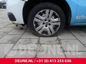 Fiat Doblo Doblo Cargo (263), Van, 2010 1.3 MJ 16V DPF Euro 5 picture 11