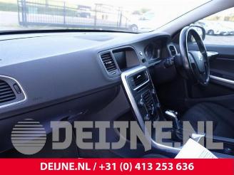 Volvo S-60 S60 II (FS), Sedan, 2010 / 2018 2.0 D4 16V picture 19