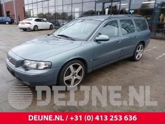 Volvo V-70 V70 (SW), Combi, 1999 / 2008 2.4 20V 170 picture 3