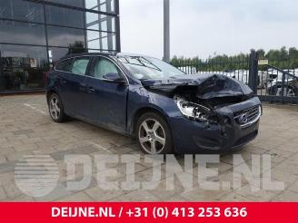 Salvage car Volvo V-60 V60 I (FW/GW), Combi, 2010 / 2018 1.6 T3 16V 2011/12