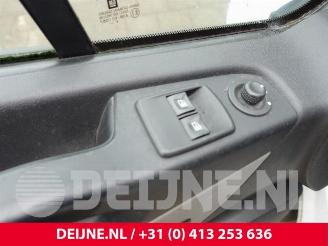 Renault Trafic Trafic (1FL/2FL/3FL/4FL), Van, 2014 1.6 dCi 120 Twin Turbo picture 19