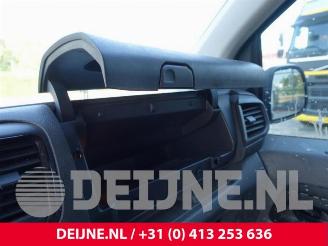 Peugeot Expert Expert (V1/VA/VB/VE/VF/VT/VY), Van, 2016 2.0 Blue HDi 120 16V picture 28