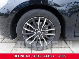 Volvo V-40 V40 (MV), Hatchback 5-drs, 2012 / 2019 1.6 D2 picture 13