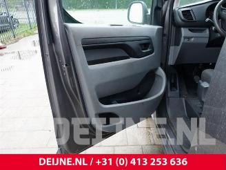Peugeot Expert Expert (V1/VA/VB/VE/VF/VT/VY), Van, 2016 2.0 Blue HDi 120 16V picture 17
