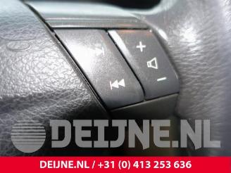 Volvo S-60 S60 I (RS/HV), Sedan, 2000 / 2010 2.4 20V 140 picture 21