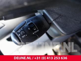 Peugeot Expert Expert (V1/VA/VB/VE/VF/VT/VY), Van, 2016 2.0 Blue HDi 120 16V picture 25