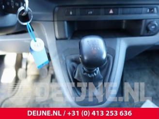 Peugeot Expert Expert (V1/VA/VB/VE/VF/VT/VY), Van, 2016 2.0 Blue HDi 120 16V picture 33