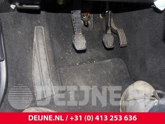 Volvo V-40 V40 (MV), Hatchback 5-drs, 2012 / 2019 1.6 D2 picture 21