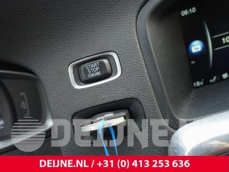 Volvo V-60 V60 I (FW/GW), Combi, 2010 / 2018 2.0 T3 16V picture 28