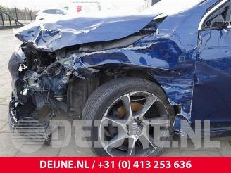 Volvo V-60 V60 I (FW/GW), Combi, 2010 / 2018 2.0 T3 16V picture 9