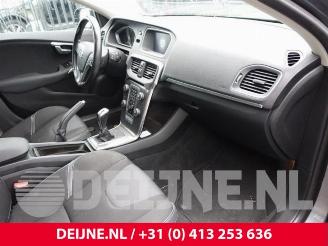 Volvo V-40 V40 (MV), Hatchback 5-drs, 2012 / 2019 2.0 D4 16V picture 33