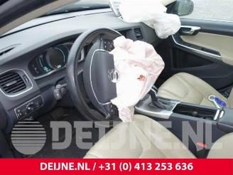 Volvo V-60 V60 I (FW/GW), Combi, 2010 / 2018 2.4 D6 20V Plug-in Hybrid AWD picture 20