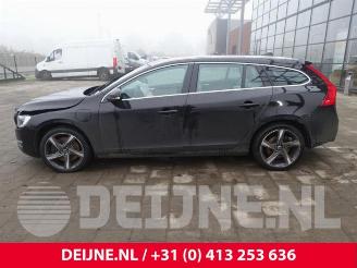 Volvo V-60 V60 I (FW/GW), Combi, 2010 / 2018 2.4 D6 20V Plug-in Hybrid AWD picture 4