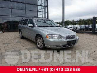 Vrakbiler auto Volvo V-70 V70 (SW), Combi, 1999 / 2008 2.4 D5 20V 2008/3