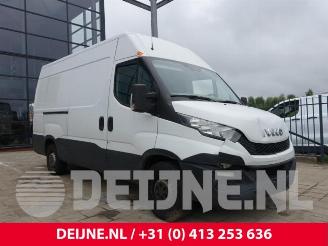 Vrakbiler auto Iveco New Daily New Daily VI, Van, 2014 33S15, 35C15, 35S15 2016/3