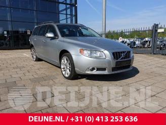 Coche siniestrado Volvo V-70 V70 (BW), Combi, 2007 / 2016 2.0 16V 2008/2