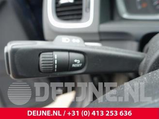 Volvo V-60 V60 I (FW/GW), Combi, 2010 / 2018 2.0 D3 20V picture 23