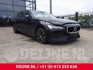 disassembly passenger cars Volvo V-60 V60 II (ZW), Combi, 2018 2.0 D3 16V 2020/8