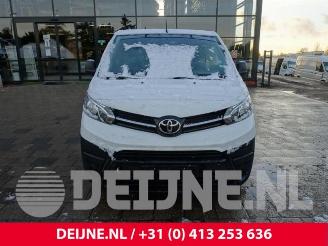 Toyota ProAce ProAce Verso, Bus, 2016 1.5 D-4D 120 picture 2