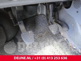 Mercedes Vito Vito (639.6), Van, 2003 / 2014 2.2 109 CDI 16V picture 21