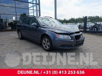 Vrakbiler auto Volvo V-70 V70 (BW), Combi, 2007 / 2016 2.0 16V Flexifuel 2008/6