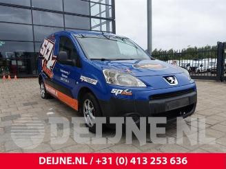 Vrakbiler auto Peugeot Partner Tepee Partner Tepee (7A/B/C/D/E/F/G/J/P/S), MPV, 2008 / 2018 1.6 HDiF 90 16V Phase 1 2011/6