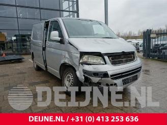Salvage car Volkswagen Transporter Transporter T5, Van, 2003 / 2015 1.9 TDi 2009/1