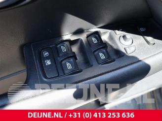 Volvo V-70 V70 (BW), Combi, 2007 / 2016 2.0 D 16V picture 16