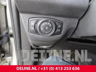 Ford Courier  picture 24