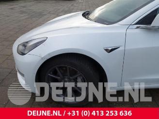 Tesla Model 3 Model 3, Sedan, 2017 Long Range AWD 75 kWh picture 9