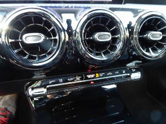 Mercedes A-klasse 250 e Hybrid picture 18