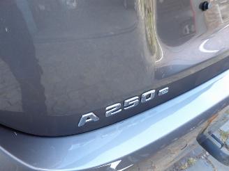 Mercedes A-klasse 250 e Hybrid picture 7