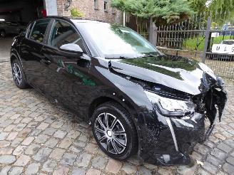 Peugeot 208 e- Active Pack picture 3