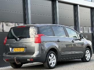 Peugeot 5008 1.6 HDiF Blue Lease Navi Clima picture 4