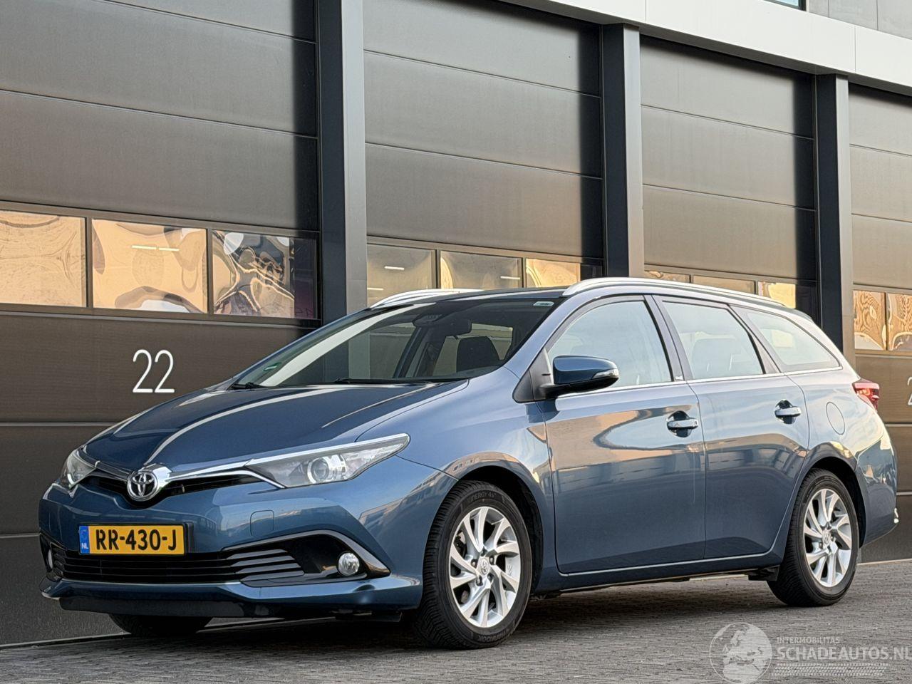 Toyota Auris 1.6d Navi Camera Clima EURO-6