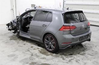 Volkswagen Golf  picture 4