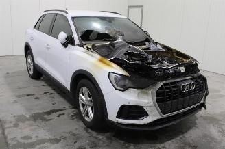 Audi Q3  picture 2