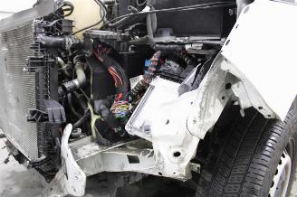 Volkswagen Transporter T6 Kombi picture 15