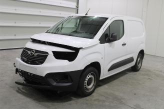 Vrakbiler auto Opel Combo  2023/2