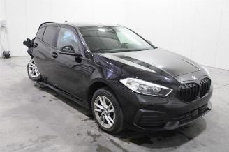 BMW 1-serie 118 picture 2