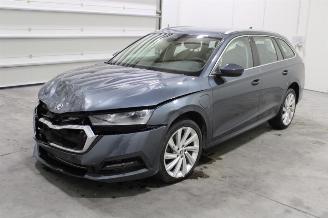 Unfallwagen Skoda Octavia  2021/3
