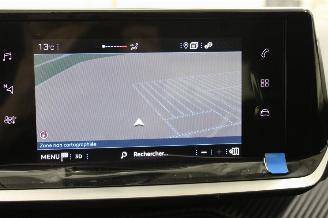 Peugeot 208  picture 14