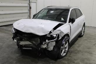 Salvage car Audi Q3  2024/10