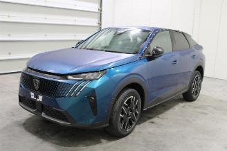Vrakbiler auto Peugeot 3008  2023/2