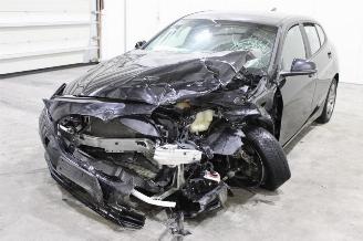 Uttjänta bilar auto BMW 1-serie 118 2022/1